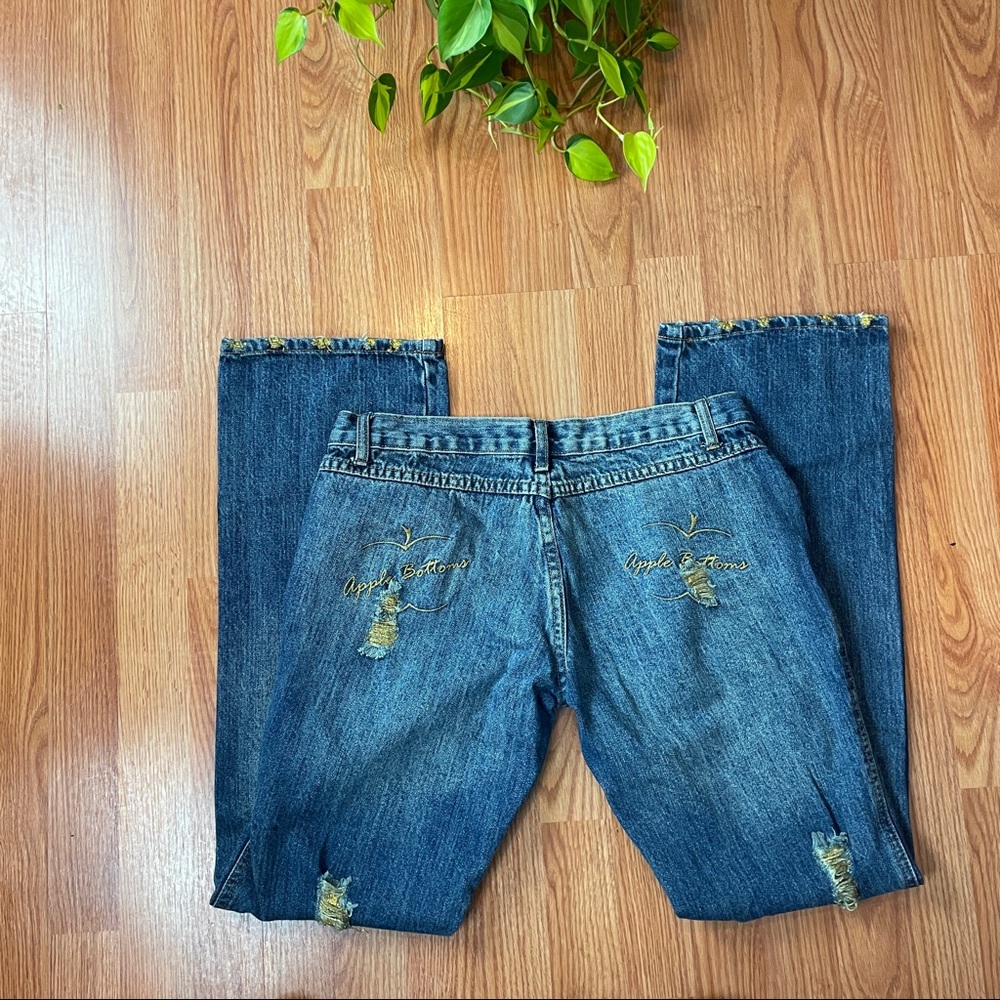Apple bottoms